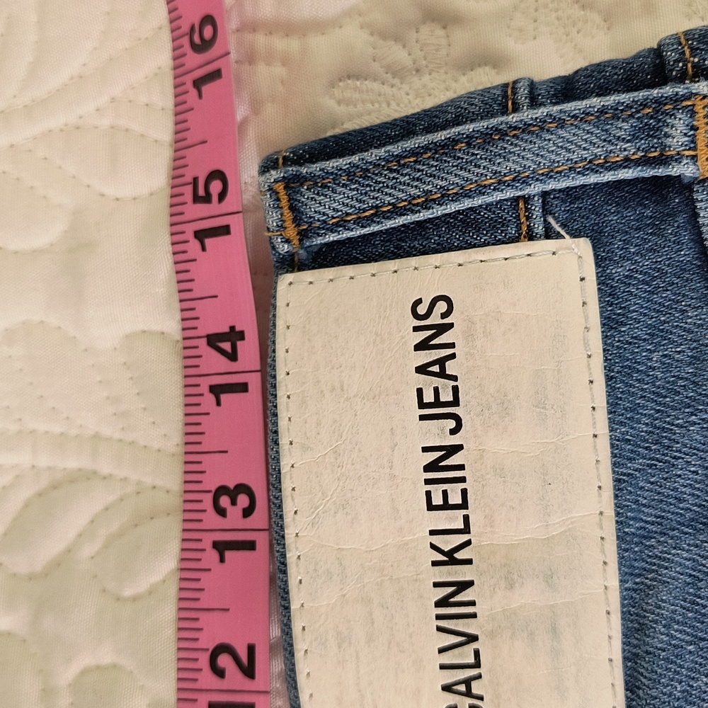 Calvin Klein Jeans High Rise Medium wash Denim Bermuda shorts size: w30 - Picture 10 of 13